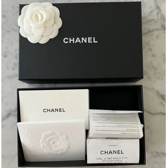 Chanel Leather Quilted Card Holder Wallet Blue teal w/box + reciept - Picture 8 of 9